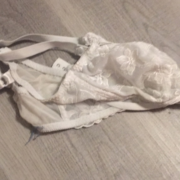 To big - Picture 2 of 2